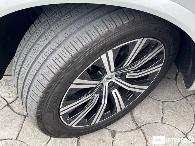 Volvo XC 90 61 interauto-car