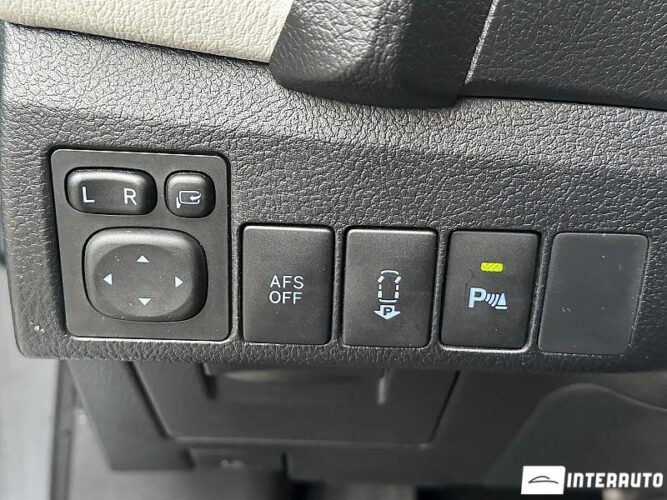 Toyota Auris 45 interauto-car