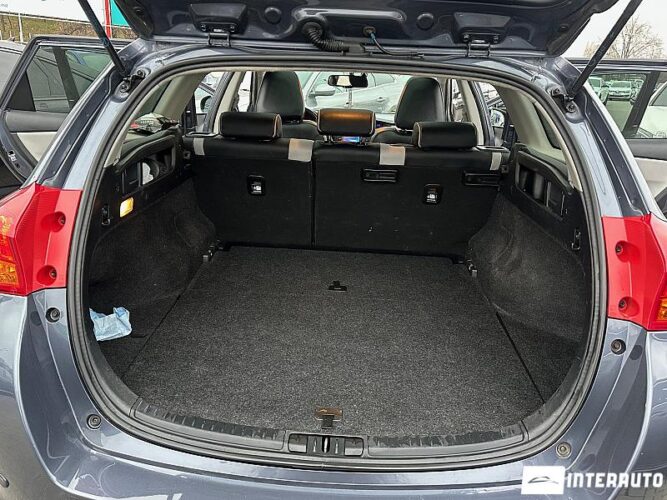 Toyota Auris 48 interauto-car