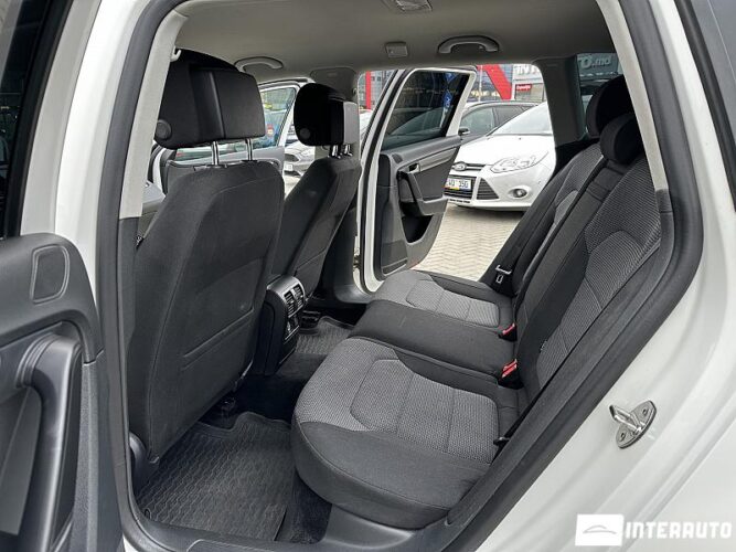 Volkswagen Passat 42 interauto-car