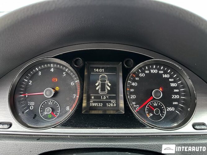 Volkswagen Passat 38 interauto-car