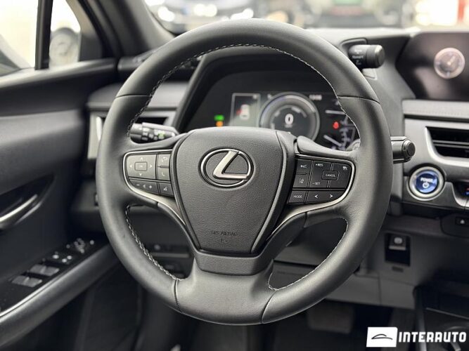 lexus UX 250h 2019