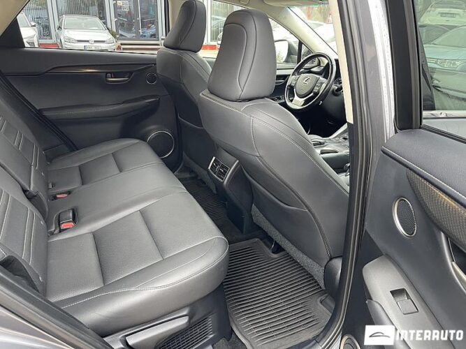 Lexus NX 300H 48 interauto-car