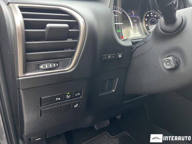 Lexus NX 300H 39 interauto-car