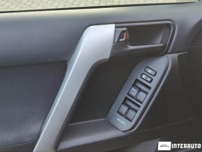 Toyota Land Cruiser Prado 50 interauto-car