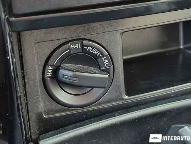 Toyota Land Cruiser Prado 47 interauto-car