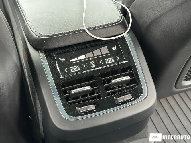 Volvo XC 90 52 interauto-car