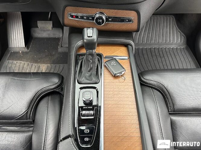 Volvo XC 90 55 interauto-car