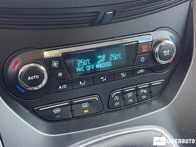 Ford C-MAX 43 interauto-car