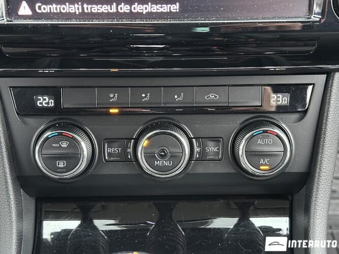 Skoda Superb 42 interauto-car