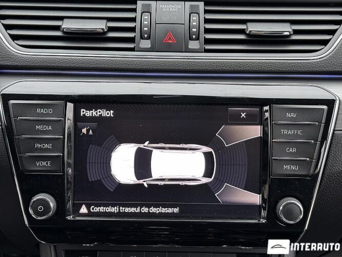 Skoda Superb 41 interauto-car