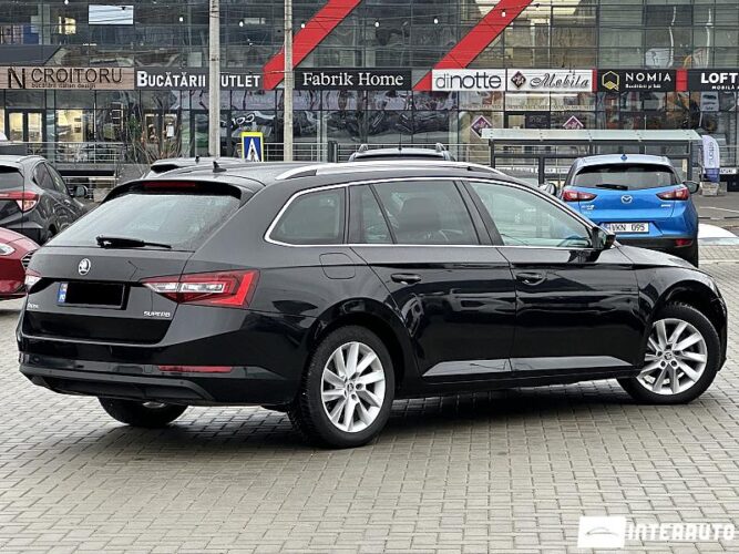 Skoda Superb 35 interauto-car