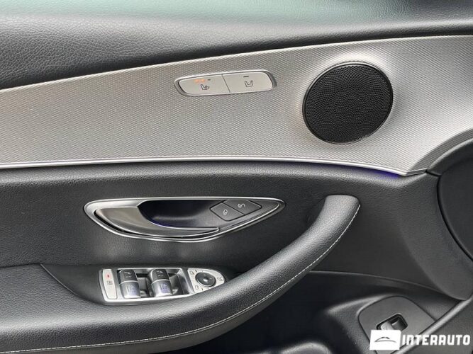 Mercedes E 220 35 interauto-car