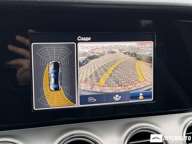 Mercedes E 220 44 interauto-car