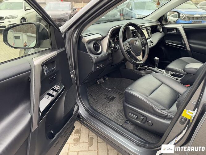 Toyota Rav-4 49 interauto-car