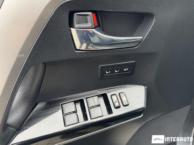 Toyota Rav-4 50 interauto-car