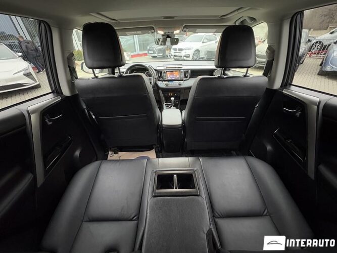 Toyota Rav-4 67 interauto-car