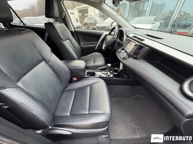 Toyota Rav-4 62 interauto-car