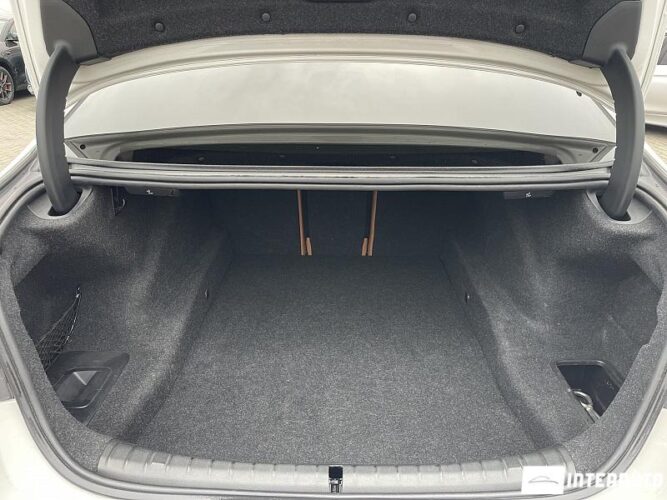 BMW 530 56 interauto-car