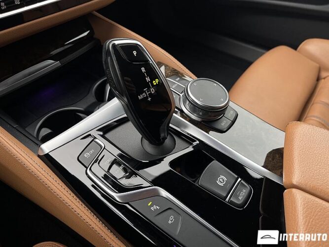 BMW 530 48 interauto-car