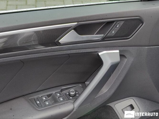 Volkswagen Tiguan 44 interauto-car