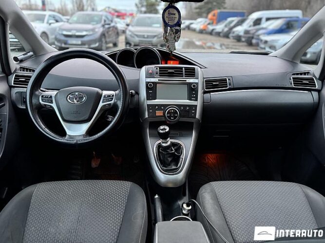 Toyota Verso 44 interauto-car