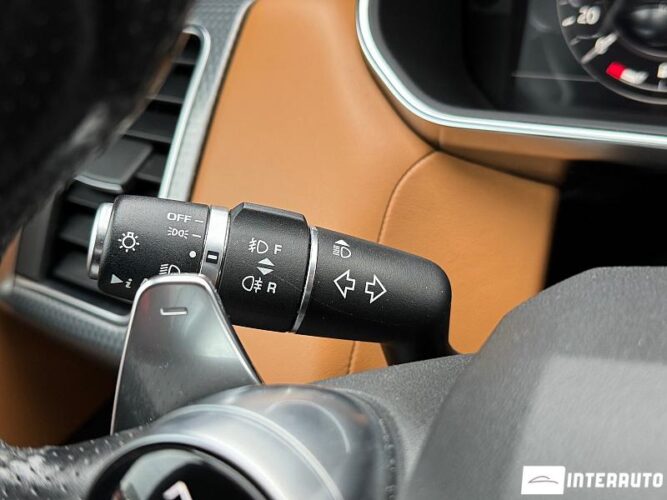 Land Rover Range Rover Sport 40 interauto-car