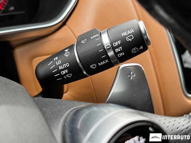 Land Rover Range Rover Sport 41 interauto-car