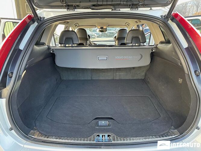 Volvo XC 60 46 interauto-car