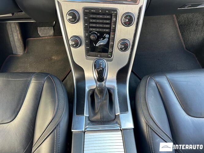 Volvo XC 60 41 interauto-car