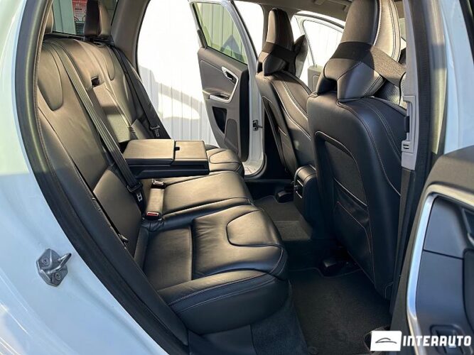 Volvo XC 60 45 interauto-car