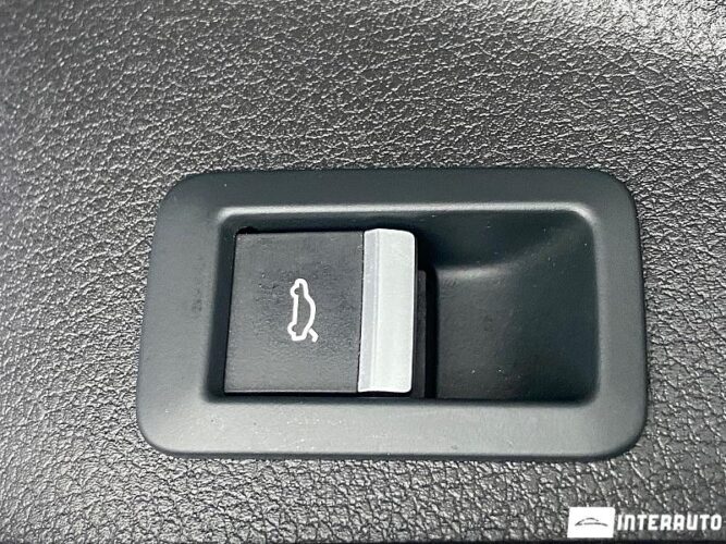 Audi Q5 49 interauto-car