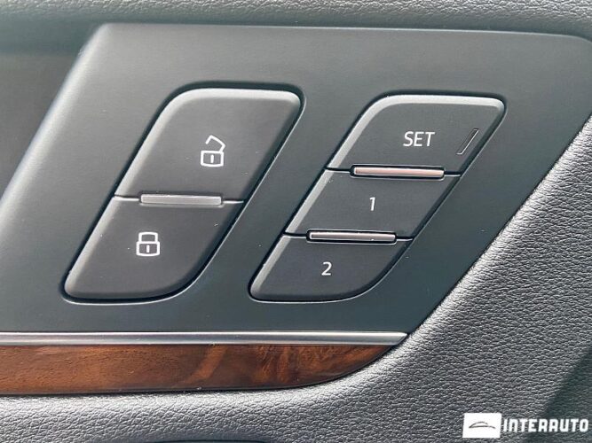 Audi Q5 50 interauto-car