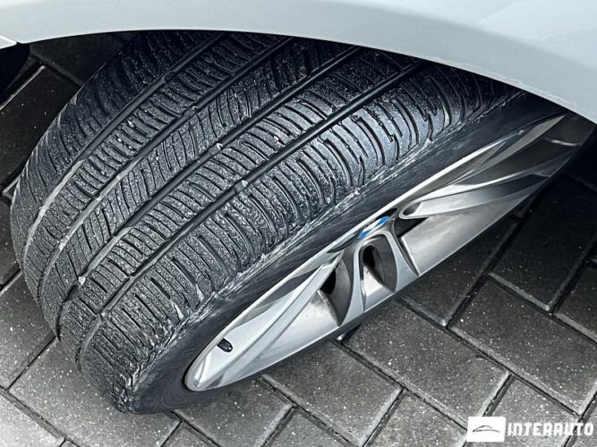 BMW 330E 51 interauto-car