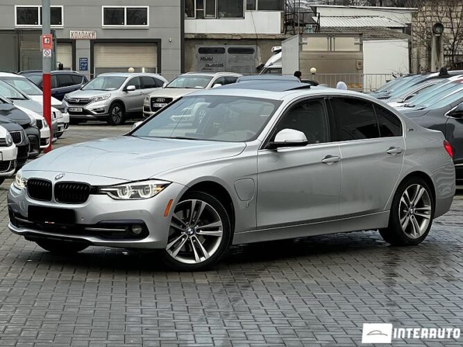 BMW 330E 32 interauto-car
