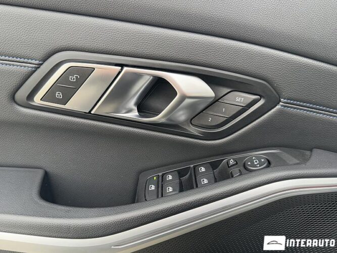 BMW 330E 64 interauto-car