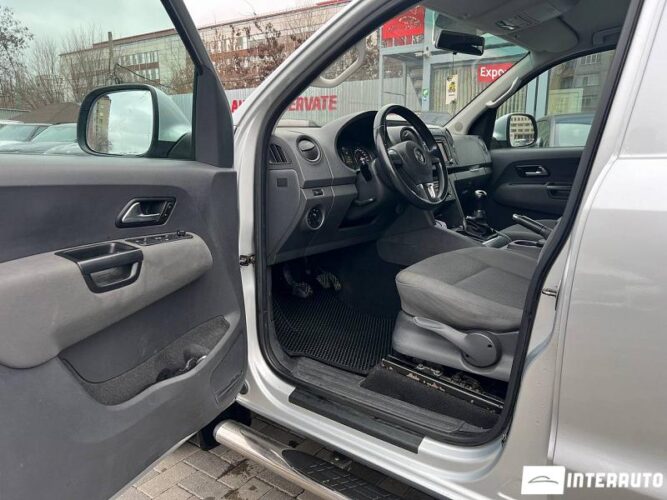 Volkswagen Amarok 25 interauto-car