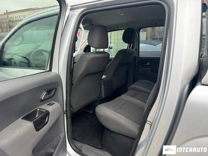 Volkswagen Amarok 33 interauto-car
