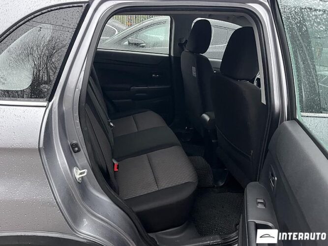 Mitsubishi ASX 44 interauto-car