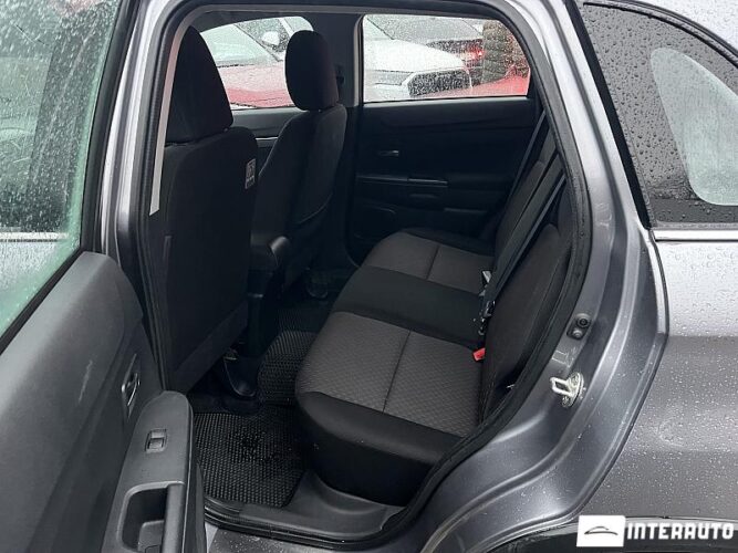 Mitsubishi ASX 43 interauto-car