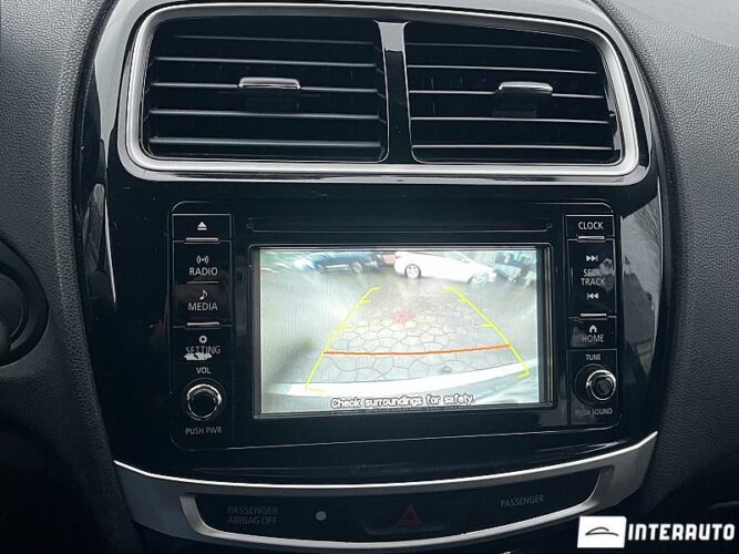 Mitsubishi ASX 40 interauto-car