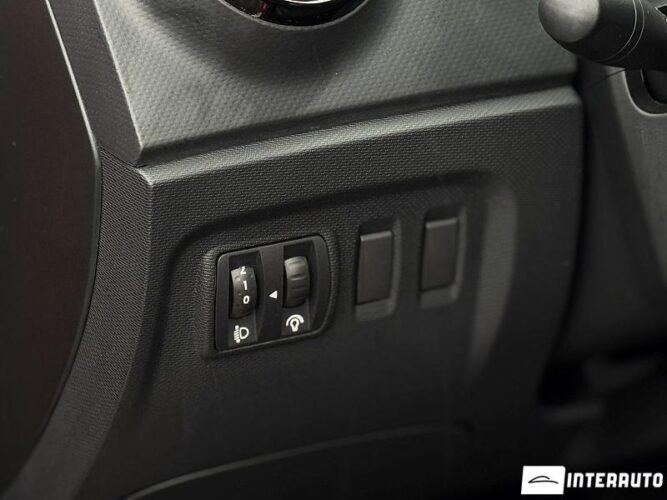 Renault Captur 43 interauto-car