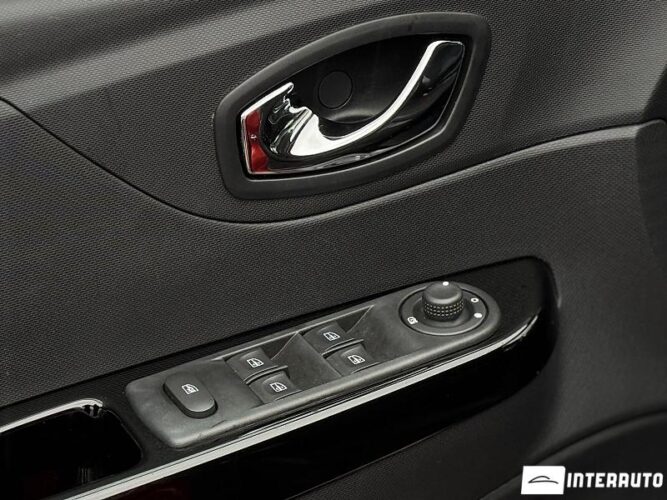 Renault Captur 39 interauto-car