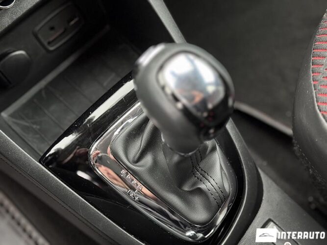 Renault Captur 48 interauto-car