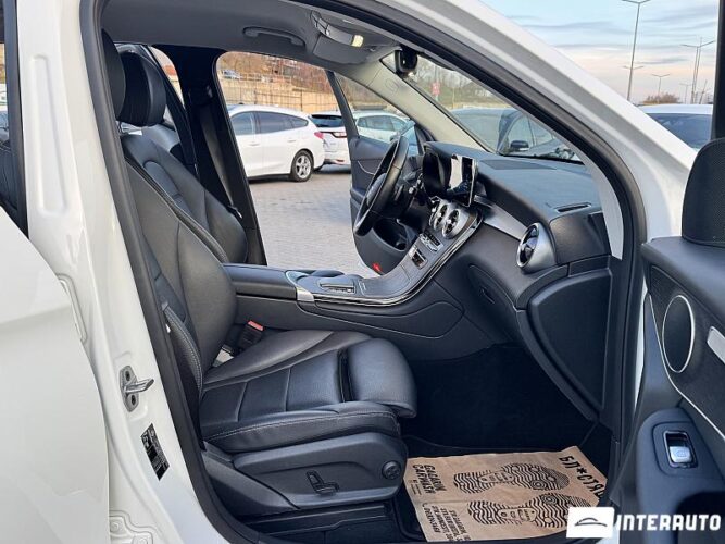 Mercedes GLC 220d 51 interauto-car