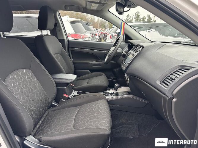 Mitsubishi Outlander Sport 41 interauto-car