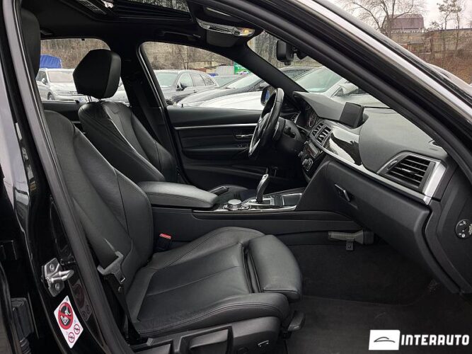 BMW 330E 45 interauto-car