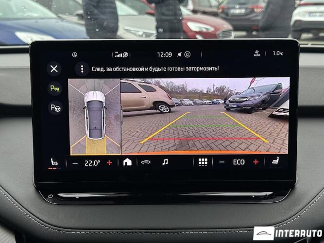 Skoda Enyaq Coupe RS 54 interauto-car