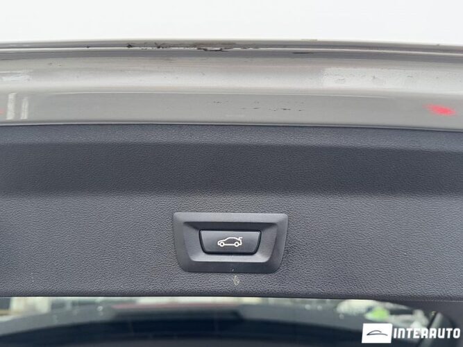 BMW X3 3.0e 58 interauto-car