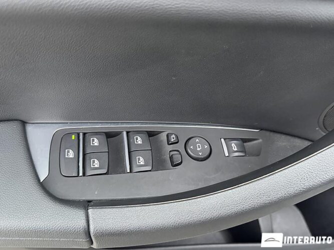 BMW X3 3.0e 53 interauto-car